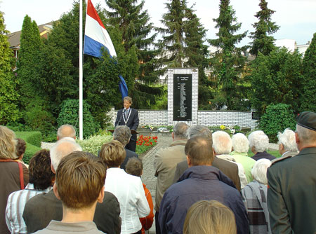 dodenherdenking 2007 te Wamel